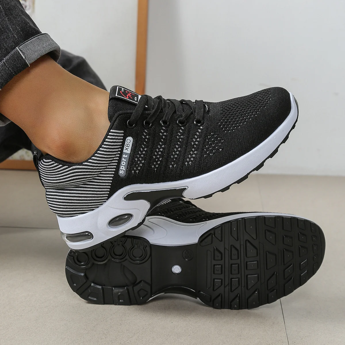 Men's casual sports shoes, breathable mesh lace-up versatile sports shoes